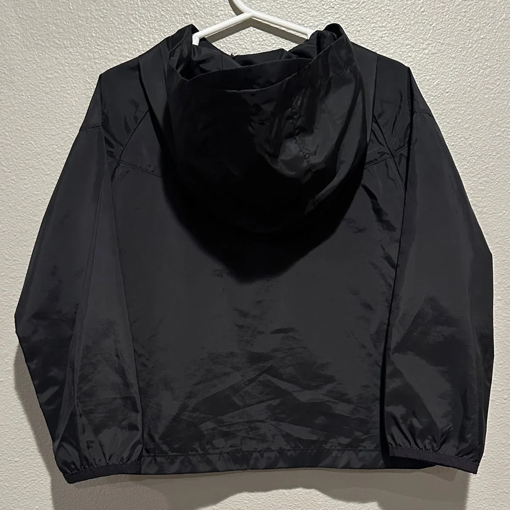 Nike wind breaker